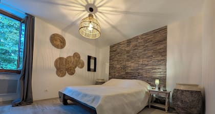 Maison Cévenole - Centre village - Arrivée flexible