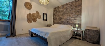 Maison Cévenole - Village center - Flexible arrival