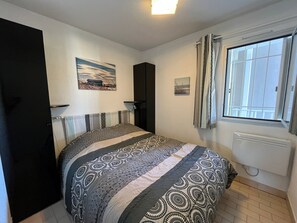 1 bedroom - Charming T2 100m from beaches, 4 people with loggia (Sète)