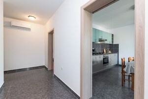 Appartement (A1) | Cuisine privée | Machine à expresso, réfrigérateur, four, plaque de cuisson