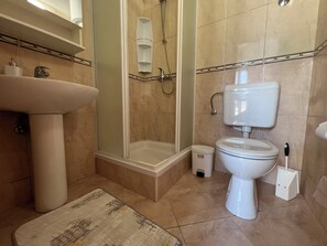 House | Bathroom - House Roca With Jacuzzi (Vodice)