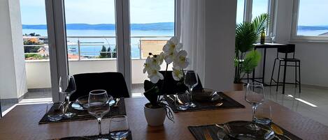 Apartment (A1) | Dining