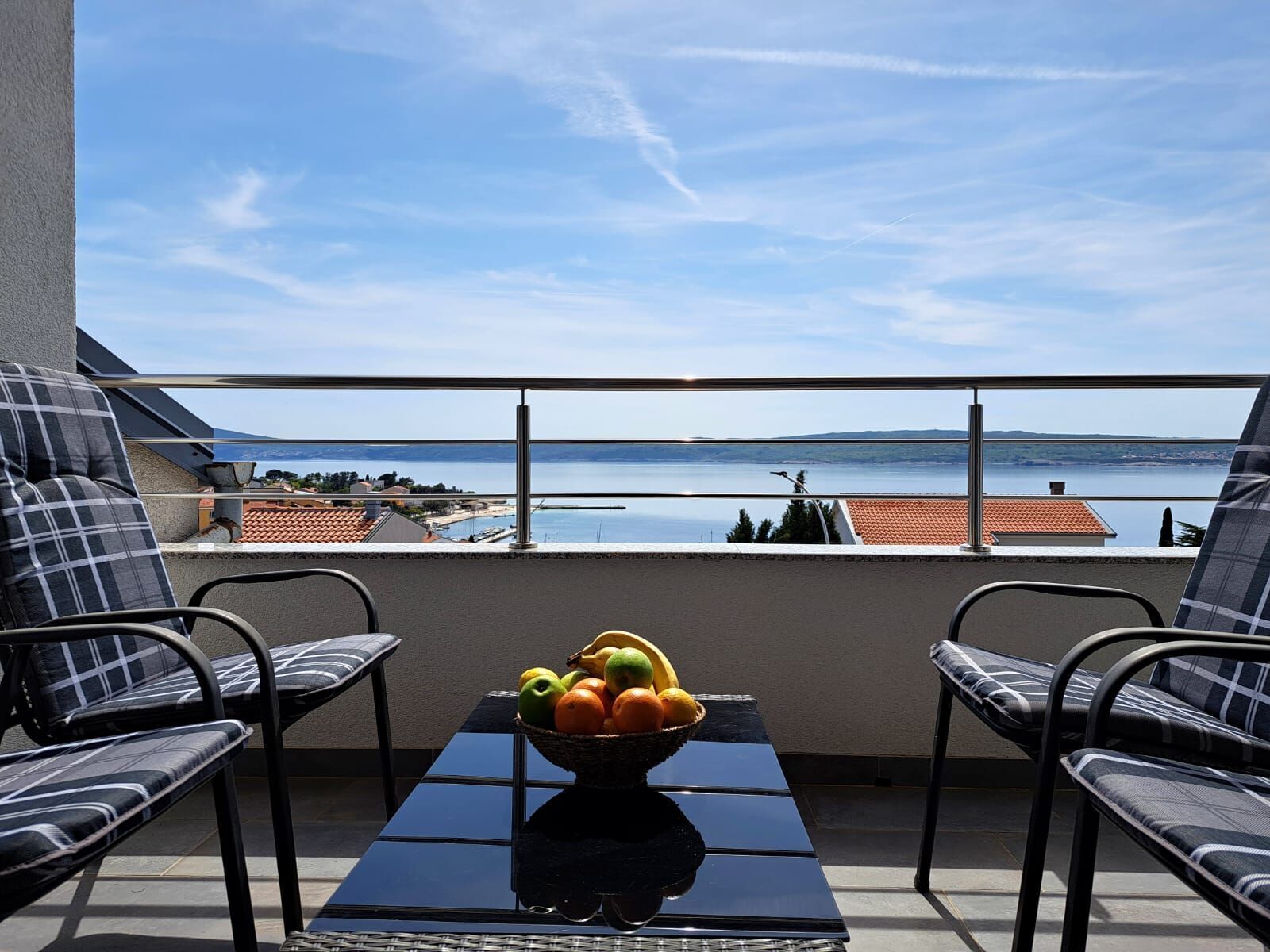 إطلالة على المياه