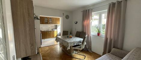 Apartment (A1) | Living room