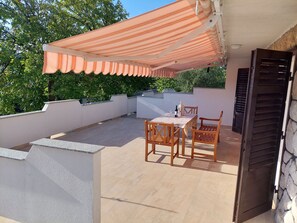 Apartment (A1) | Terrace/patio - Apartment Renata (Crikvenica)