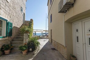Building design - Apartments Nautical Nest (Tribunj)