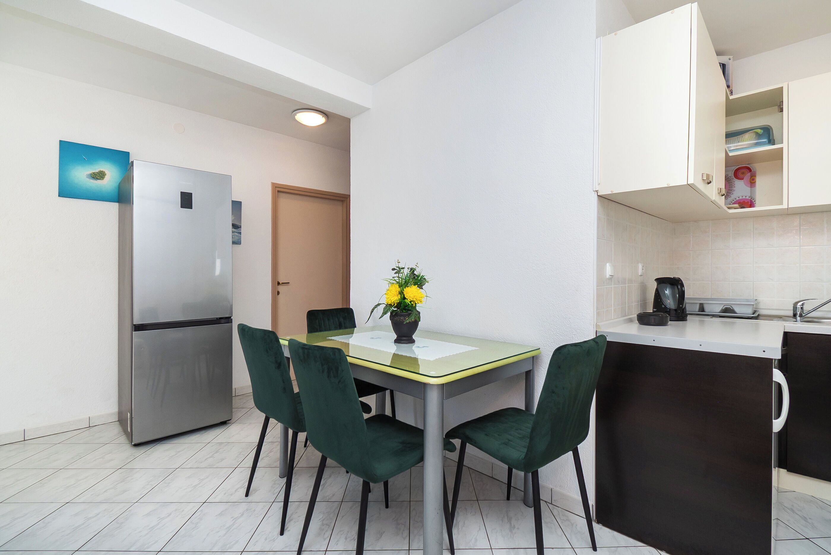 Apartment (A1) | Private kitchen | Fridge, electric kettle