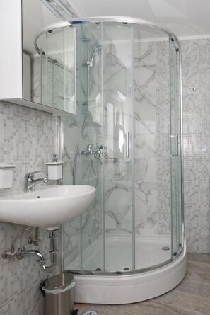 Apartment (A1) | Badezimmer