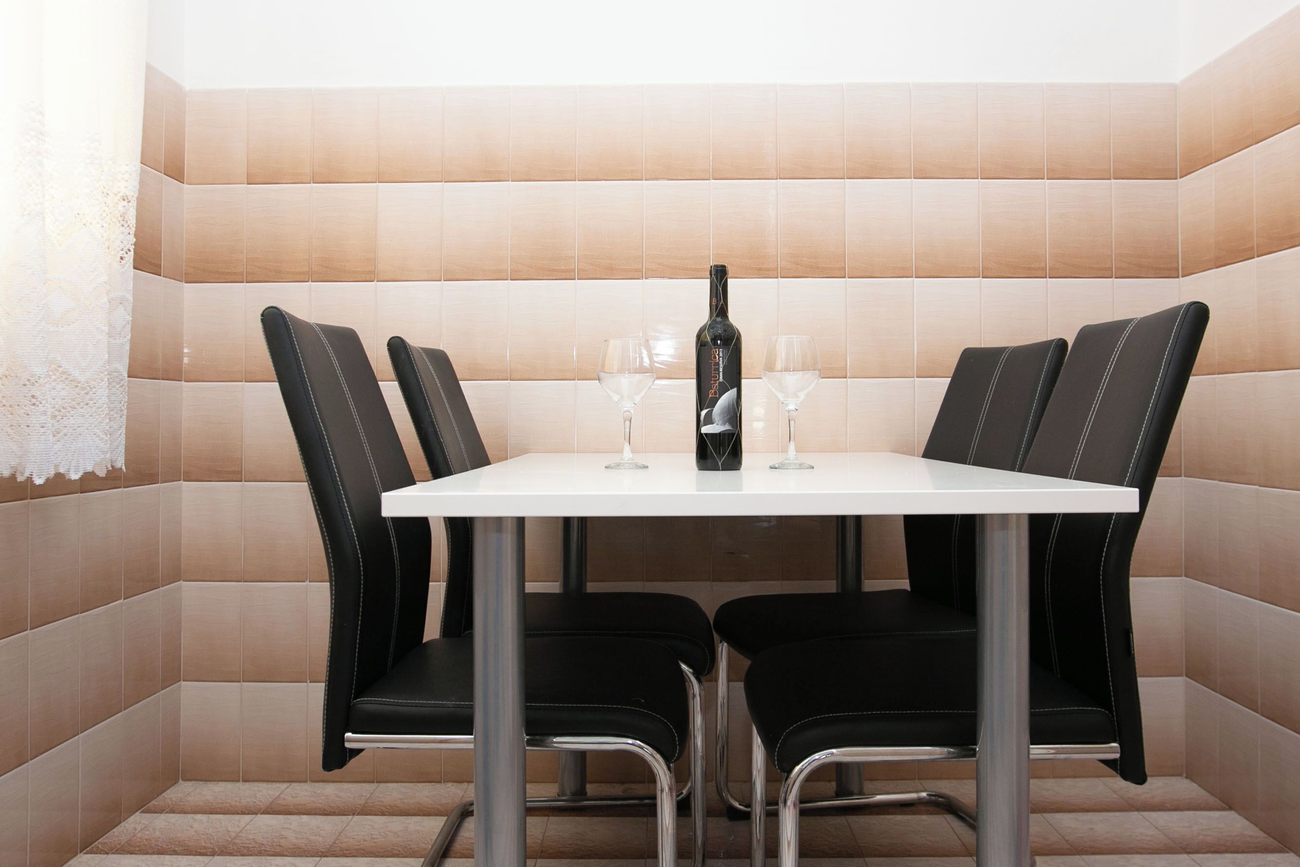 Apartment (A1) | Dining