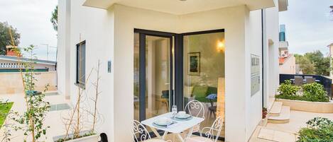 Apartment (A1) | Courtyard