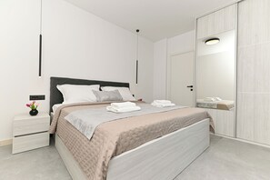 Villa | In-room safe, iron/ironing board, free WiFi - Villa Flora (Kastela)