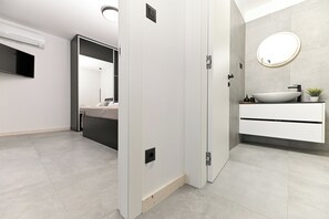 Villa | Bathroom | Shower - Villa Flora (Kastela)