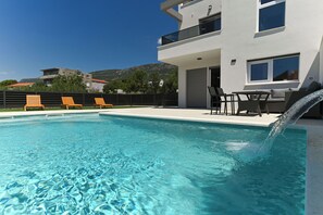 Outdoor pool - Villa Flora (Kastela)