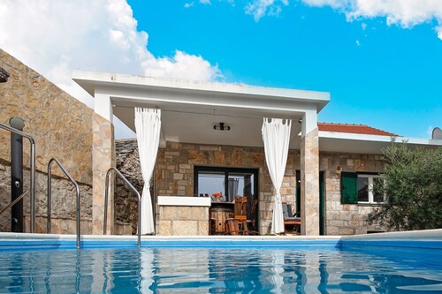 Villa Romantic Oasis