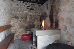 Villa | BBQ/picnic Area - Villa Romantic Oasis (Primosten)