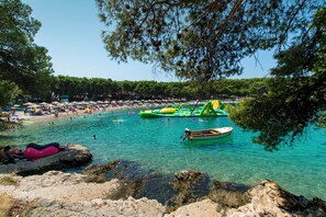 Beach nearby - House Miamare (Primosten)