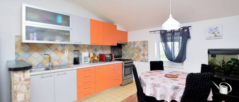 公寓 (A1) | 私人廚房 | 電冰箱、微波爐、烤箱、爐台