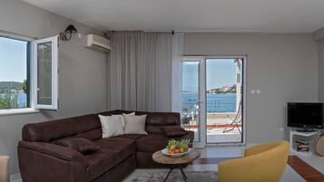 Apartment (A1) | Living room