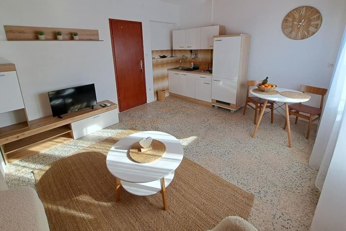 Apartment (A1) | Living room