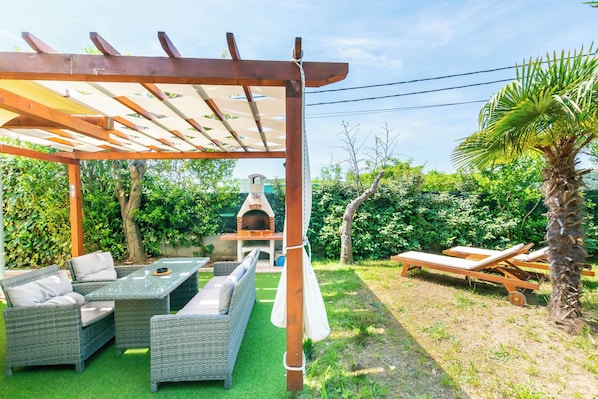 Courtyard - House Zeljko (Rab)