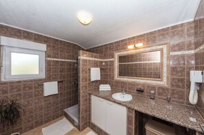 Apartment (A1) | Bathroom - Apartment Yasmin (Vinodol)