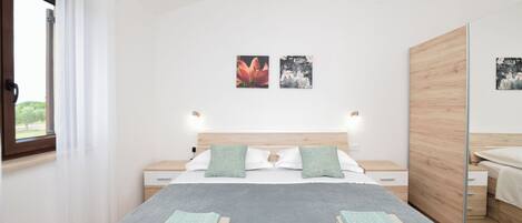 Maison | Coffre-fort, fer et planche à repasser, accès au Wi-Fi (inclus)