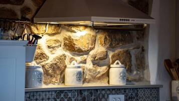 Apartment (A1) | Private kitchen | Fridge, oven, stovetop, dishwasher