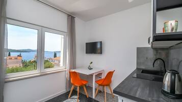 Apartment (A4) | Private kitchen