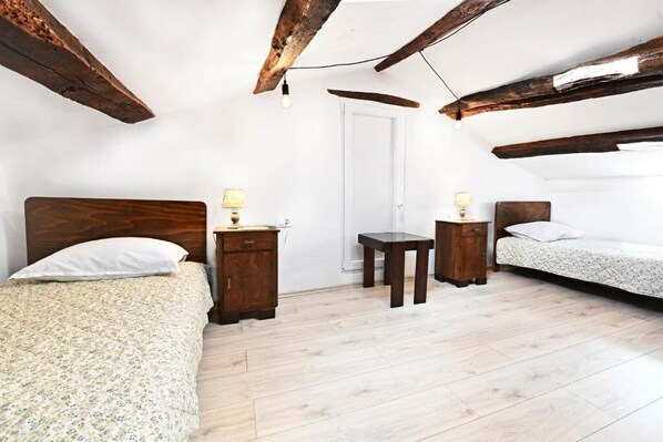 Apartamento (A2) | Tabla de planchar con plancha y wifi gratis