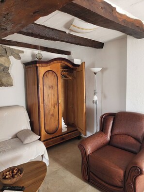 Studio (A1) | Iron/ironing board, free WiFi - Apartment Balidur (Buzet)