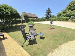 Property grounds - House in Dordogne with Terrace and Garden, near Sarlat (Vitrac)