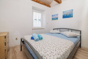 House | Iron/ironing board, free WiFi - House Dragan D (Rab)