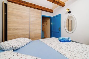 Casa | Tabla de planchar con plancha y wifi gratis