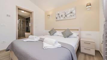 Villa | In-room safe, iron/ironing board, free WiFi