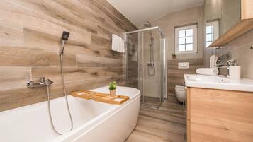Villa | Bathroom | Shower