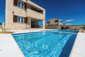 Outdoor pool, a heated pool - Villa St Vid 2 (Privlaka)
