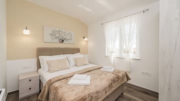 Villa | In-room safe, iron/ironing board, free WiFi