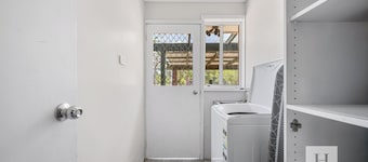 Jilliby Honey Farm – Country Escape in the Heart of Jilliby