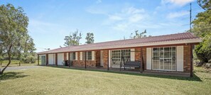 Exterior - Jilliby Honey Farm - Country Escape in the Heart of Jilliby (Jilliby)