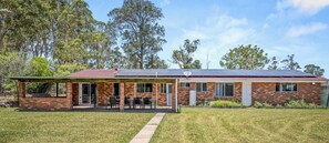 Exterior - Jilliby Honey Farm - Country Escape in the Heart of Jilliby (Jilliby)