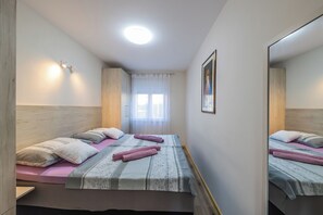 Apartment (A1) | In-room safe, iron/ironing board, free WiFi - Apartment Monika (Kastela)