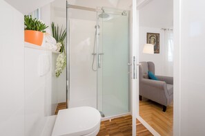 Villa | Bathroom | Shower - Villa Lipa Dora (Bol)