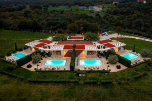 Aerial view - Villa Royal Green Three (Policnik)