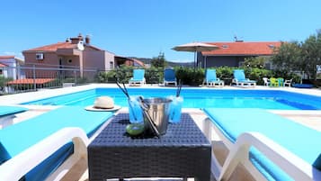 Outdoor pool, pool umbrellas