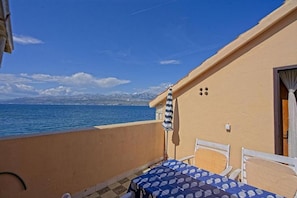 Apartment (A2) | Terrace/patio - Apartments Lucija (Postira)