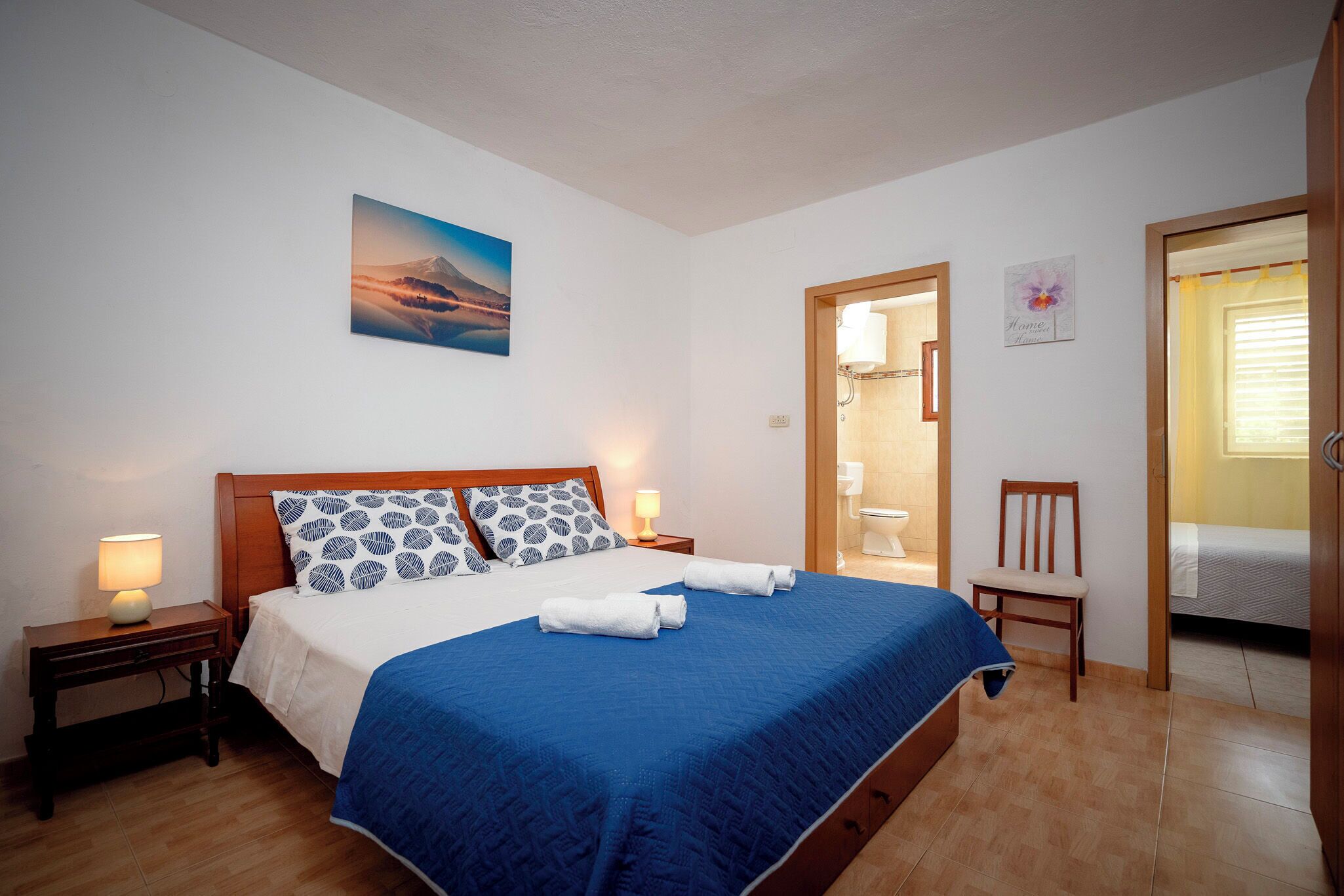 House | Iron/ironing board, free WiFi