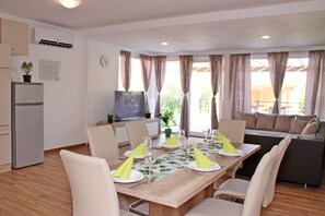 Villa | Dining - Villa Divine (Vodice)