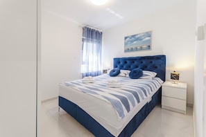 Apartment (A1) | Free WiFi - Apartments Ella (Vodice)