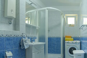 Apartment (A1) | Bathroom - Apartment Iskra (Split)