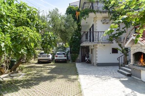 Property grounds - Apartment Iskra (Split)